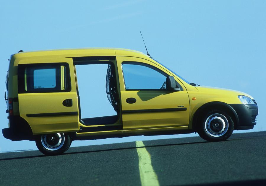  Opel Combo 2001 года  (фото 27 из 70)